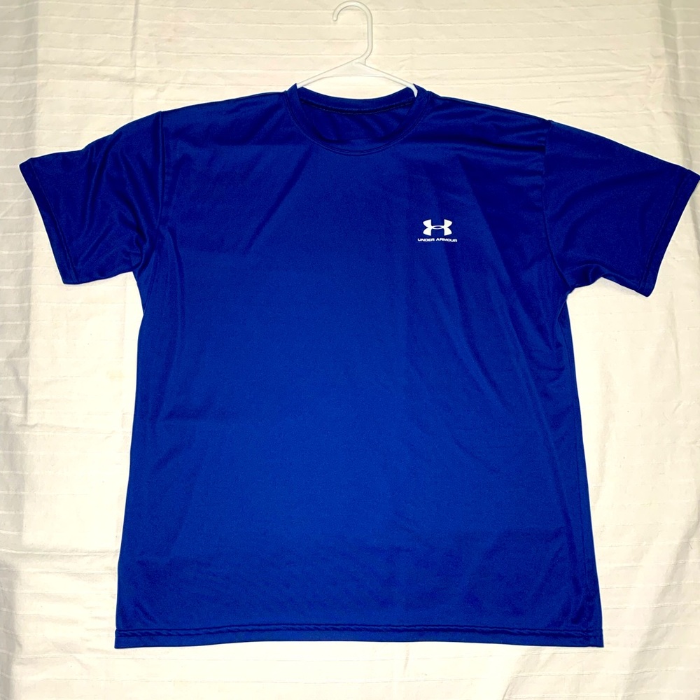 Men’s Under Armour T Shirt. Size XL. Blue. Polyester.